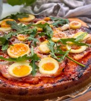 Tojásos pizza